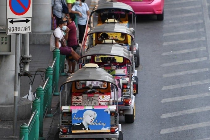 20210727-How-K-pop-is-helping-tuk-tuk-drivers-in-Thailand-Photo-2