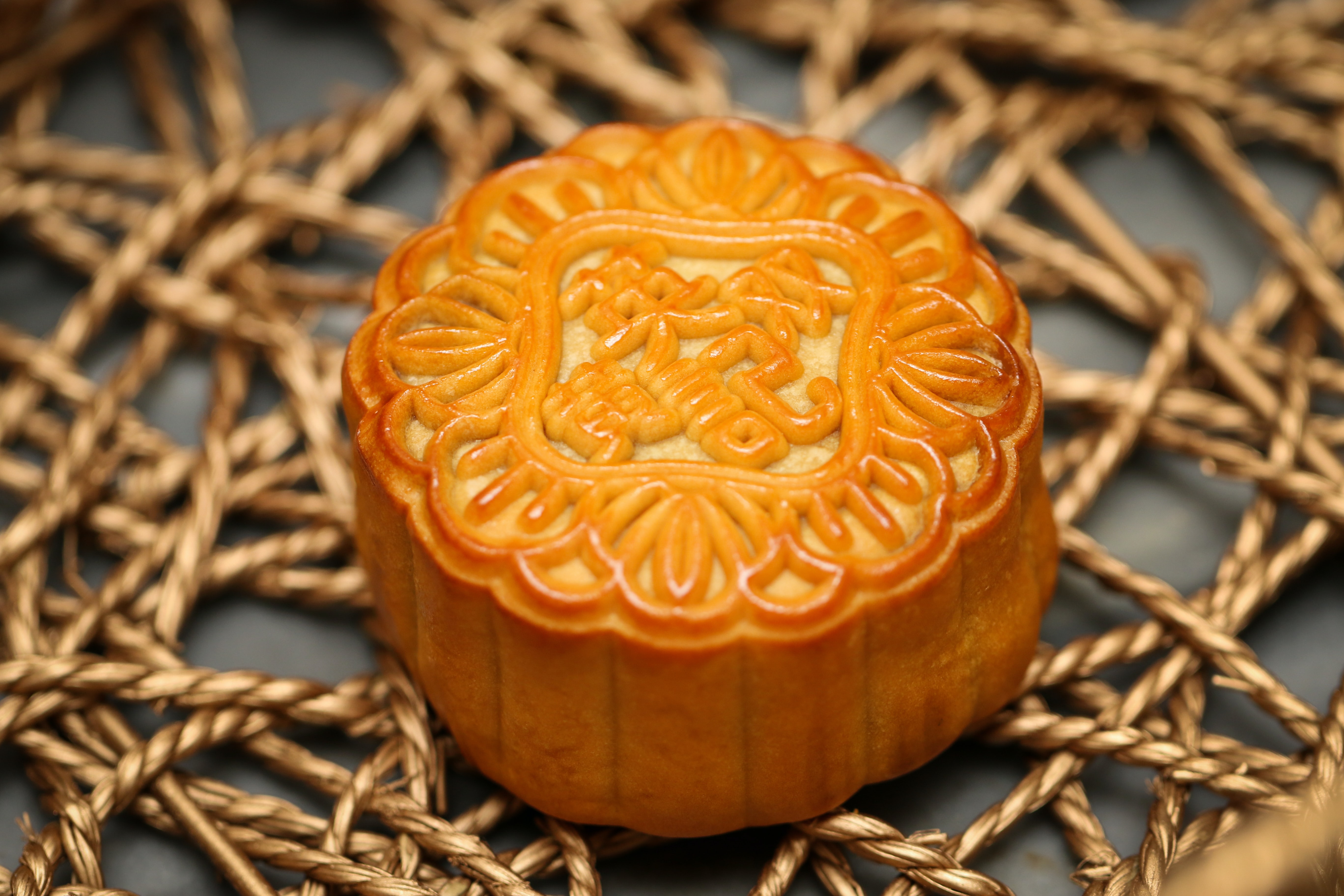 Special Mooncakes for Mid-Autumn Festival - Asia Trend