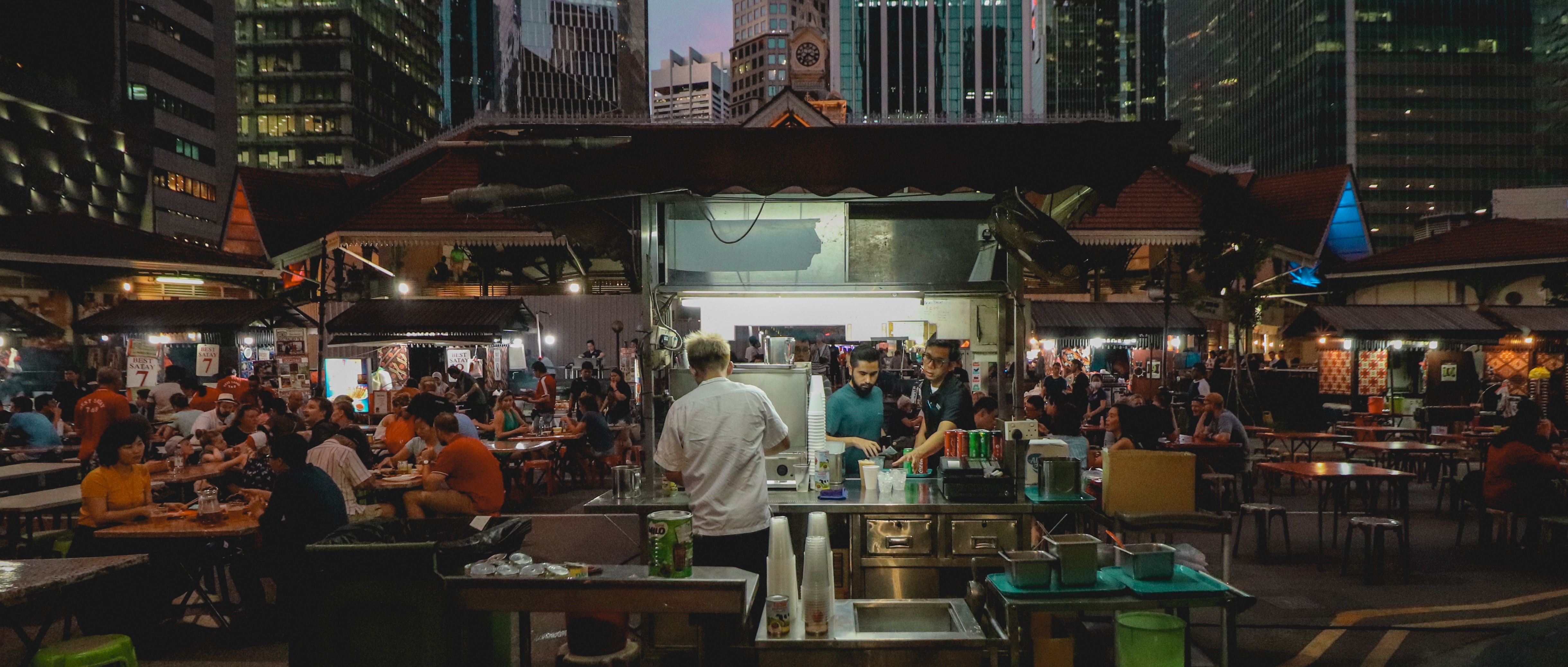 A Look at S'pore's Hawker Culture